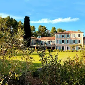 Hotel Domaine De Valmouriane, Saint-Rémy-de-Provence