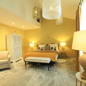 Bed and breakfast D' Hotes Les Ormes, Saint-Rémy-de-Provence